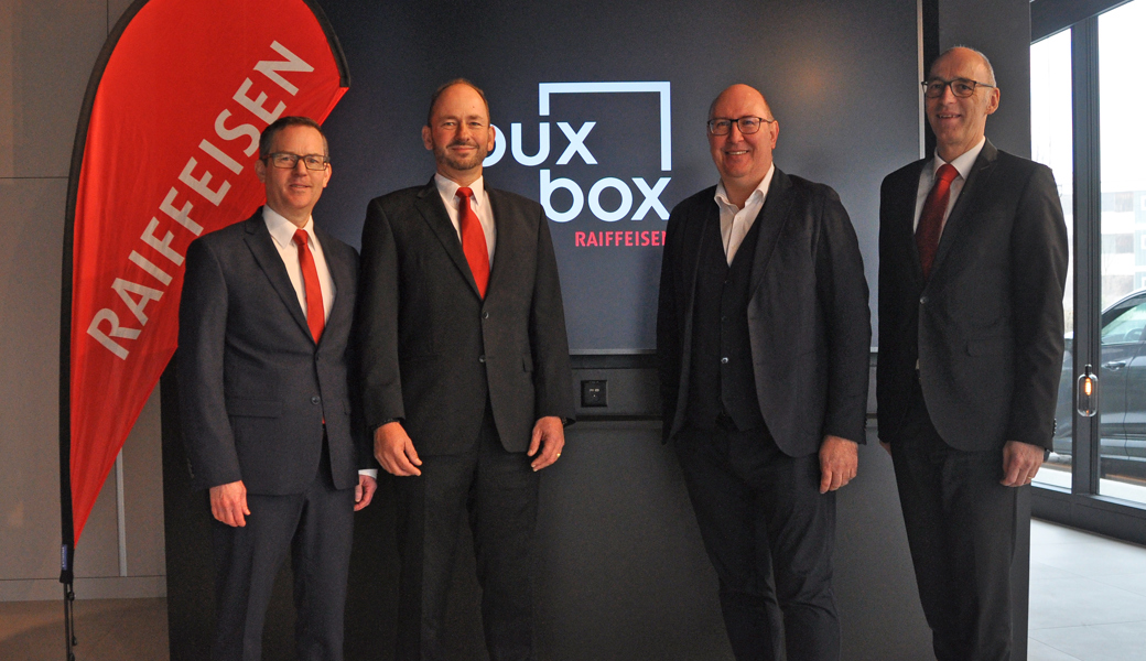 Die Vertreter der Raiffeisenbanken sind sehr zufrieden mit dem Geschäftsjahr 2024: (von links) Sandro Uhlmann (RB Werdenberg), Remo Marthy (RB Walenstadt), Thomas Wohlwend (RB Sennwald) und Christof Ackermann (RB Sarganserland).