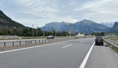 Rad macht sich selbstständig und kollidiert mit Autos