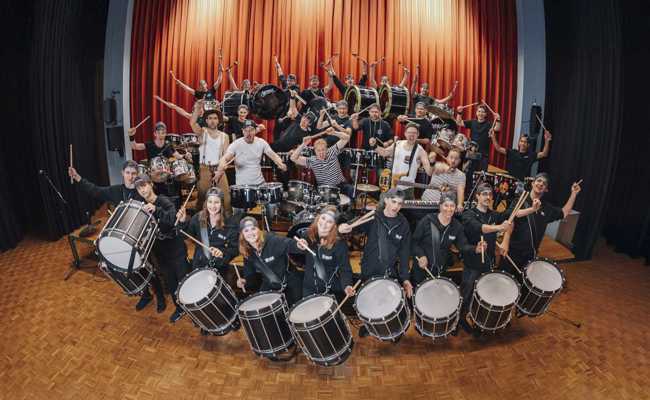 Fäaschtbänkler setzen auf regionale Schlagzeug-Power: Trommler gegen Schlafprobleme