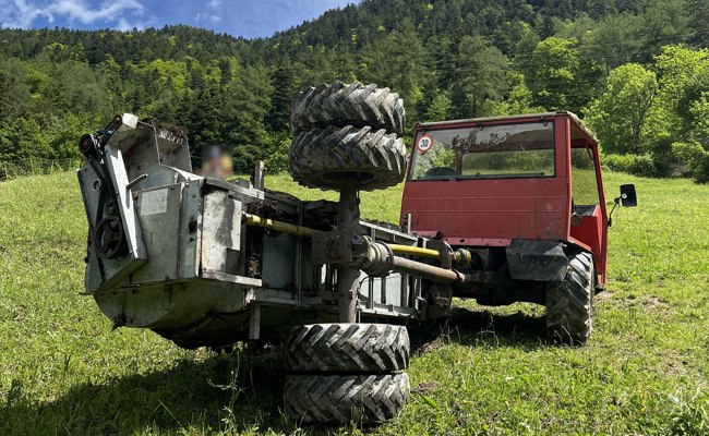 Mit Aebi beim Mistausbringen gekippt und überschlagen