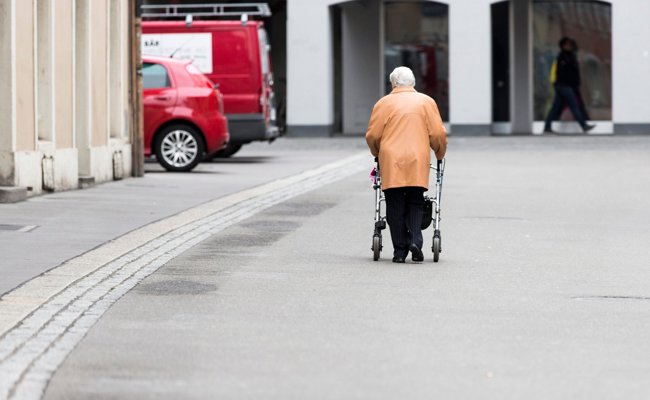Zwei Frauen mit Demenz verschwinden – beide werden tot gefunden: So reagieren Heime und Polizei im Ernstfall