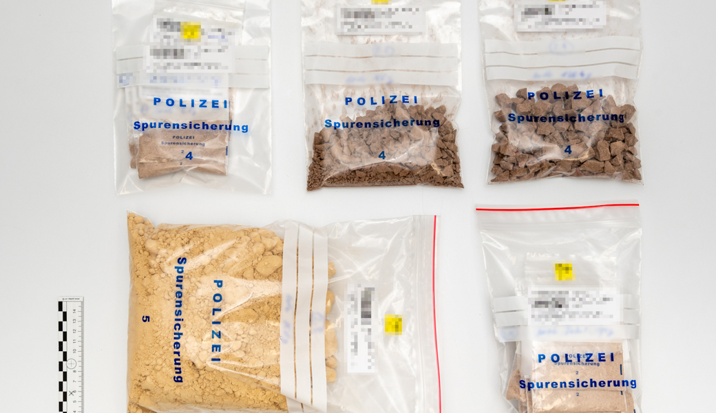 Sichergestellte Suchtmittel. 