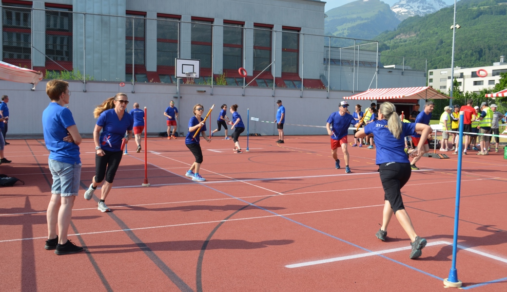 800 Turnerinnen und Turner beteiligten sich letzten Samstag am kantonalen Sport-Fit-Tag in Buchs. 