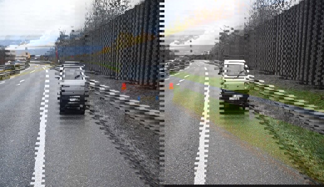  Der Italiener hat alkoholisiert einen Selbstunfall verursacht. 