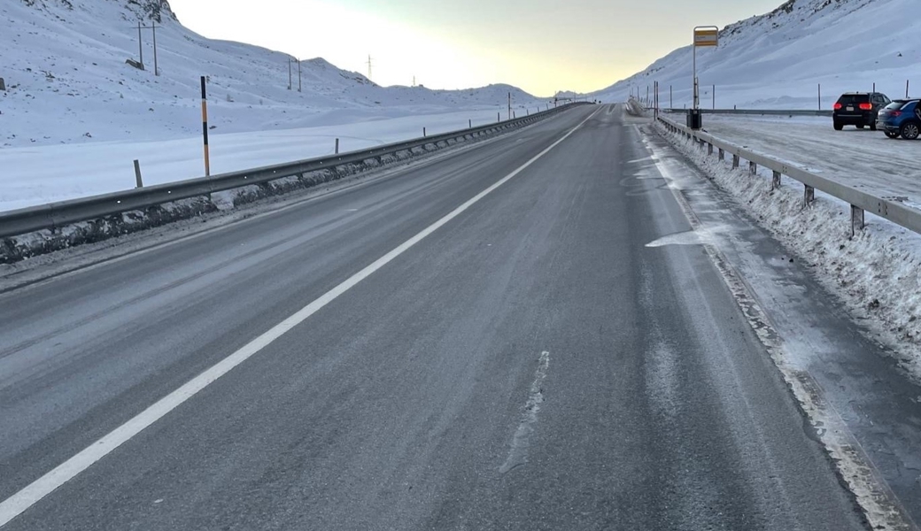 Die Polizeikontrolle wurde am Julierpass durchgeführt