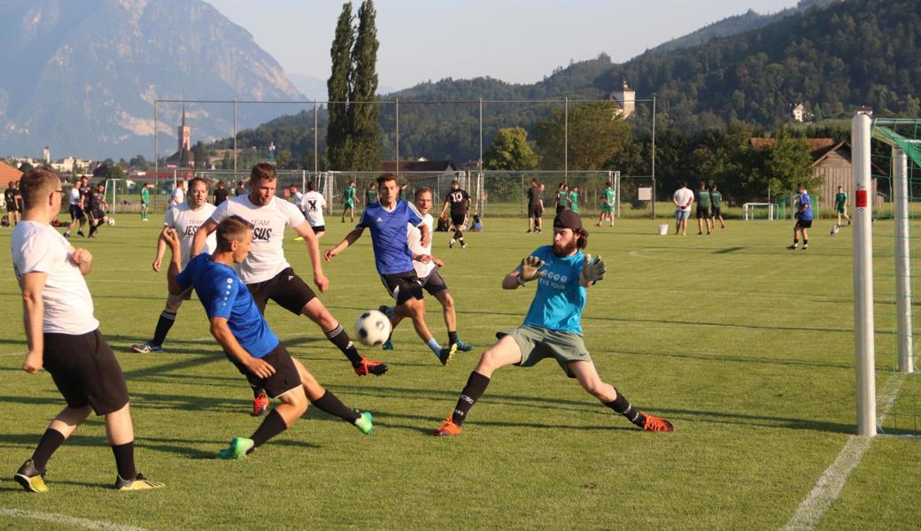 Mehr als 500 Teilnehmende: Grosser Aufmarsch am Grabser Dorfturnier
