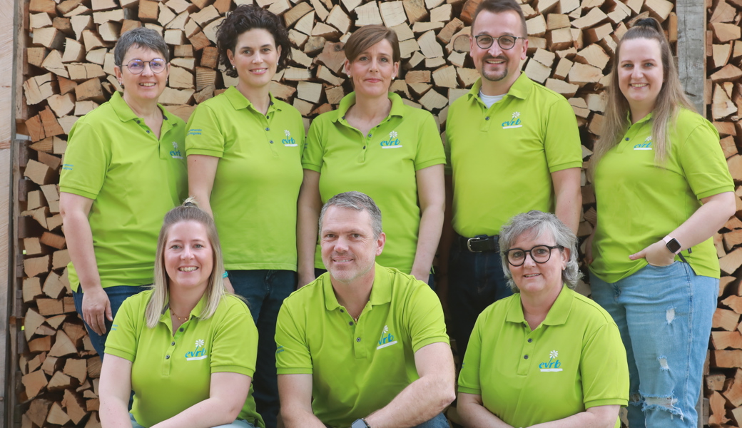 Der aktuelle Vorstand, von links: Daniela Freund, Daniela Singer, Sévérine Halter, Marco Mori, Carmen Zweidler, Stefan Frey, Tamara Schwendener und Ursina Marti. 