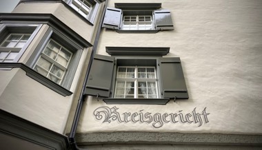 Frau bezichtigt Ex-Mann der mehrfachen Vergewaltigung – er wehrt sich vehement