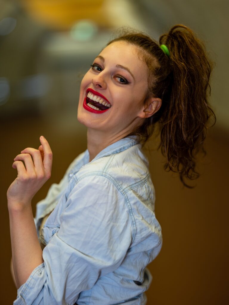 Sängerin Sarah-Louisa Rohrer veröffentlichte ihre neue Single «Not very good not very bad»