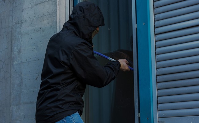 Einbruch in Wohnung: Bargeld gestohlen