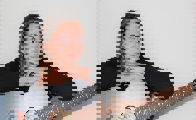 Newcomerin Lea Wildhaber begibt sich auf einen emotionalen Tauchgang durch die Seele