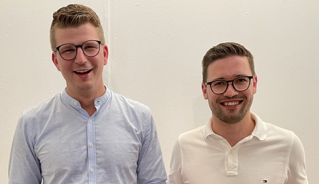 Nationalrat Mike Egger (links) und Nationalratskandidat Sascha Schmid.