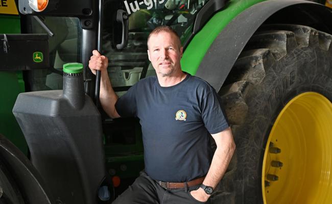 Christian Giger und seine sprechenden Traktoren