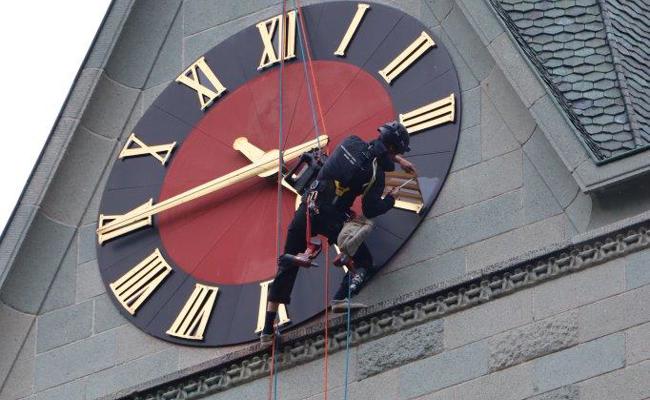 Die Grabser Kirchenuhr zeigt nun wieder die Zeit an