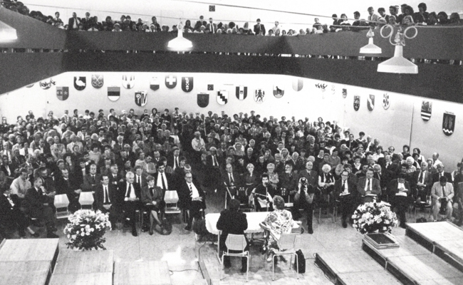 Grossaufmarsch für Elisabeth Kopp vor 37 Jahren