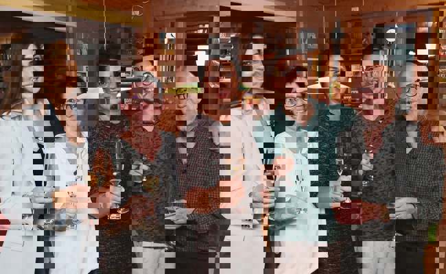 «Öppis Panierts» aus jeder Küche: Werdenberger Hobbyköchin und Hobbykoch machen bei SRF-«Mini Chuchi, dini Chuchi» mit