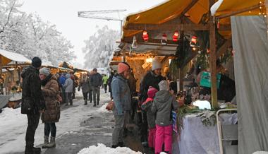 Winterliche Stimmung begleitete den Markt