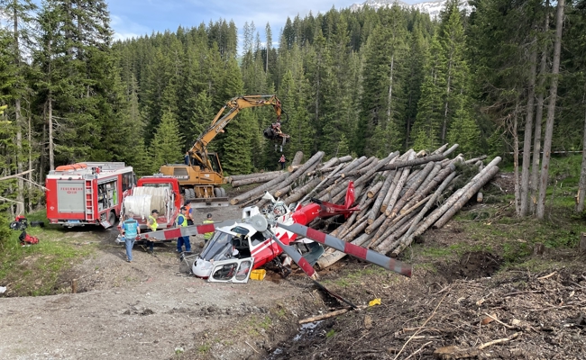 Helikopter bei Holztransportarbeiten abgestürzt