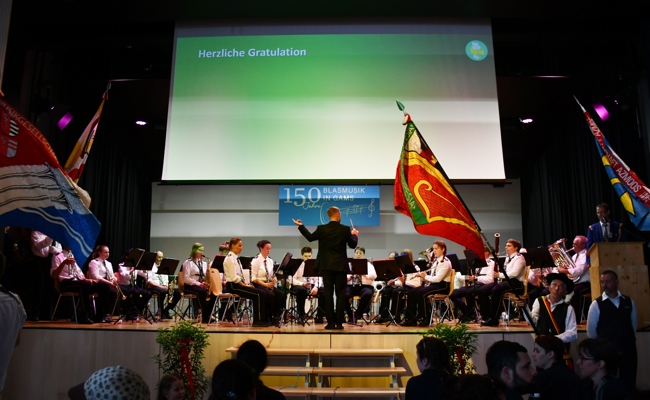 Kreatives Jubiläum: Dorf wird zur Hochburg der Musik