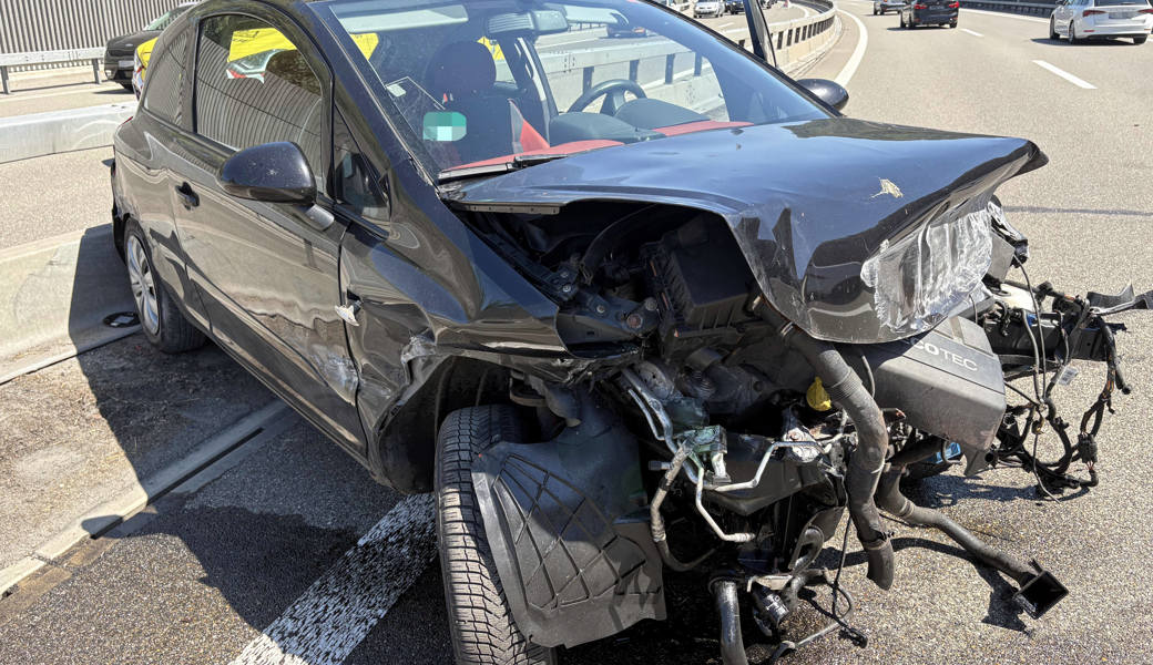 Unfall auf A1 sorgt für Stau – Töfffahrer missbrauchten Rettungsgasse