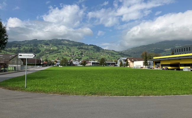 Gemeinde tauscht Grundstücke: Holzbaufirma soll ausgesiedelt werden