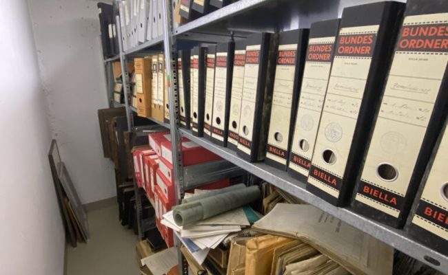 Ein wichtiger Archivgrundsatz lautet: Was eingepackt wird, ist besser geschützt