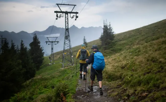 Zwei Skigebiete, kein gemeinsames Ticket: 1300 Personen protestieren für Kombi-Skipass im Toggenburg
