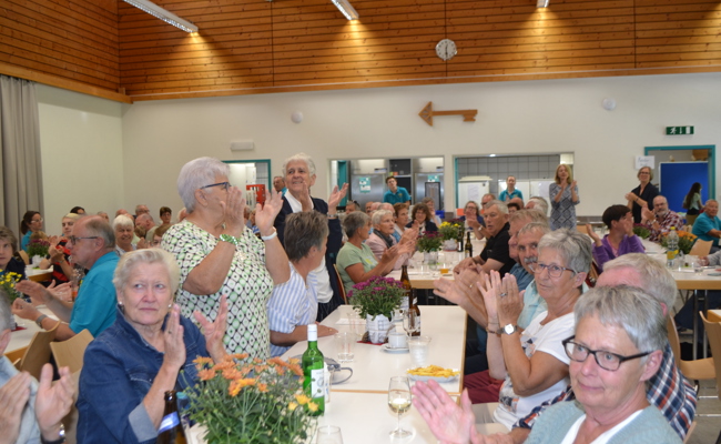 Zuhören, geniessen und auch mitschunkeln – Frühschoppen mit der Bürgermusik