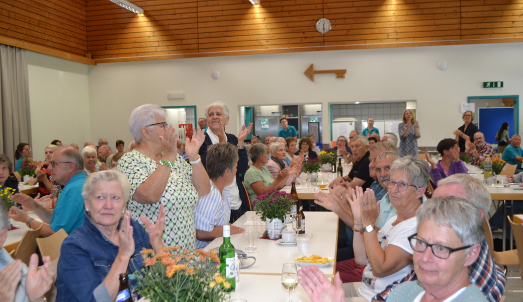 Zuhören, geniessen und auch mitschunkeln – Frühschoppen mit der Bürgermusik