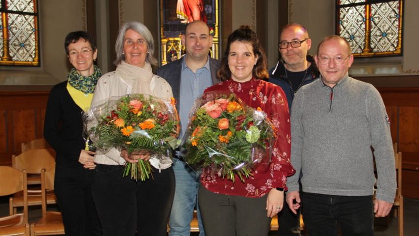 20. März: Der Vizepräsident der Evangelischen Kirchgemeinde Sevelen, Yves Müller (3. von links), übernimmt interimistisch das Präsidium, da sich niemand in dieses Amt wählen liess. 20. März: Der Vizepräsident der Evangelischen Kirchgemeinde Sevelen, Yves Müller (3. von links), übernimmt interimistisch das Präsidium, da sich niemand in dieses Amt wählen liess.