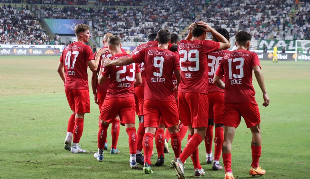  Grosser Sieg vor grosser Kulisse: Der FC Vaduz hat Konyaspor auswärts mit 4:2 bezwungen und spielt nun gegen Rapid Wien. 