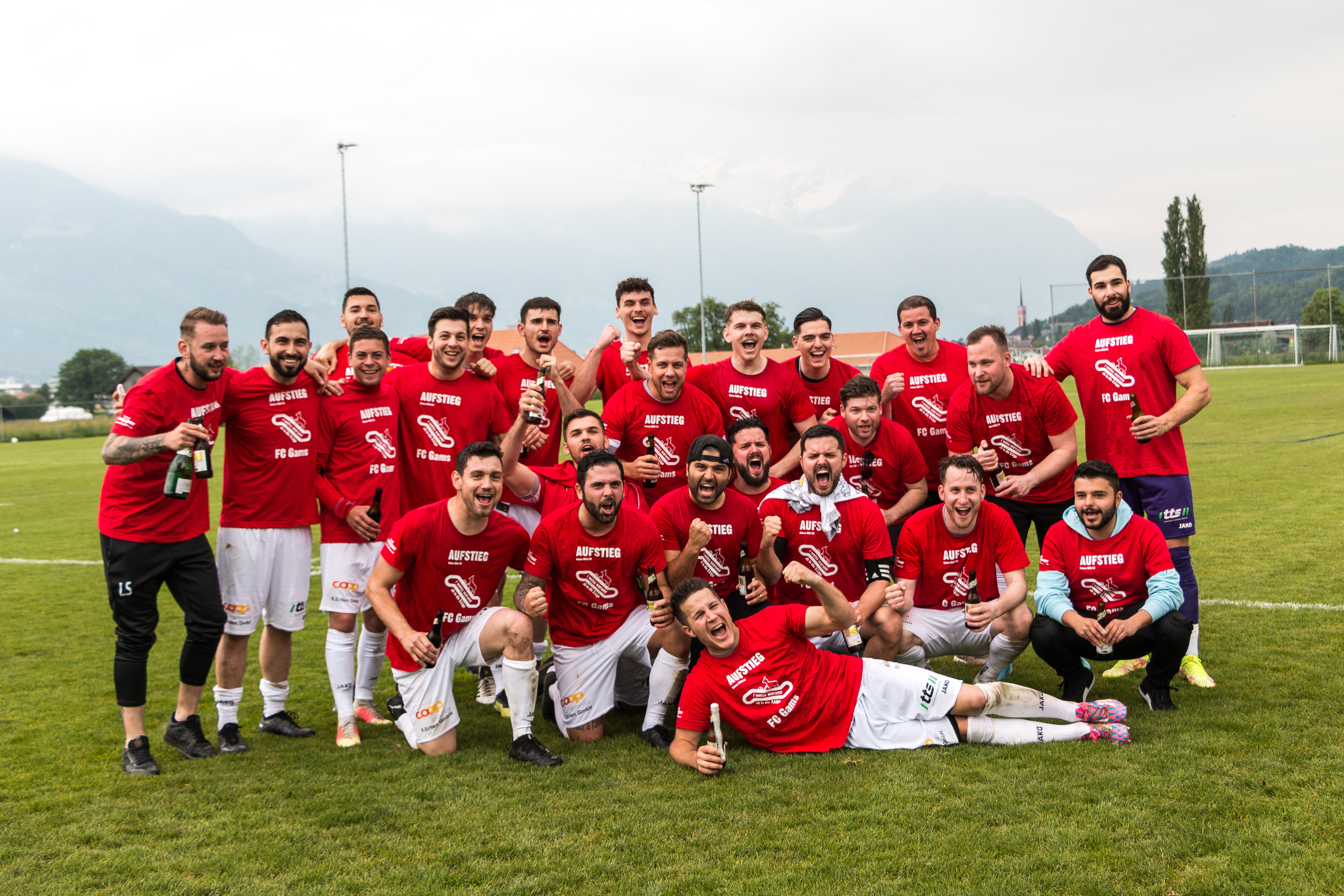 Der FC Gams macht den Aufstieg mit dem Sieg im Derby perfekt