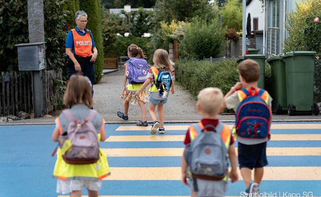 Achtung, es ist Schulbeginn – Kinder unterwegs