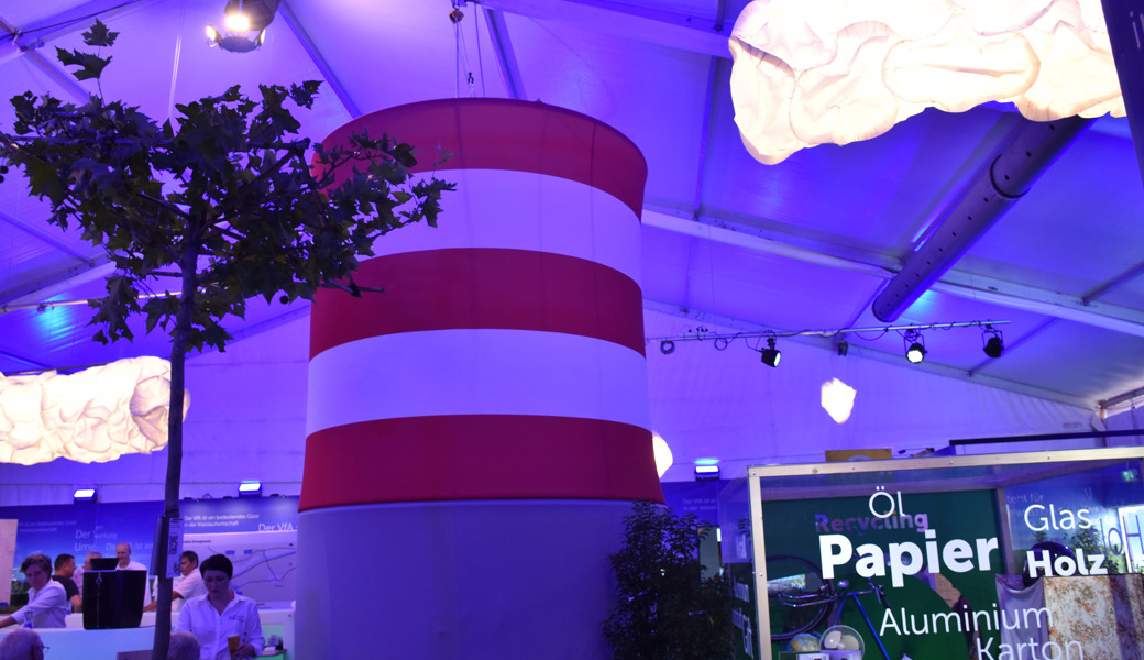 Weitherum sichtbar und auch an der Wiga präsent: das Kamin der KVA Buchs.