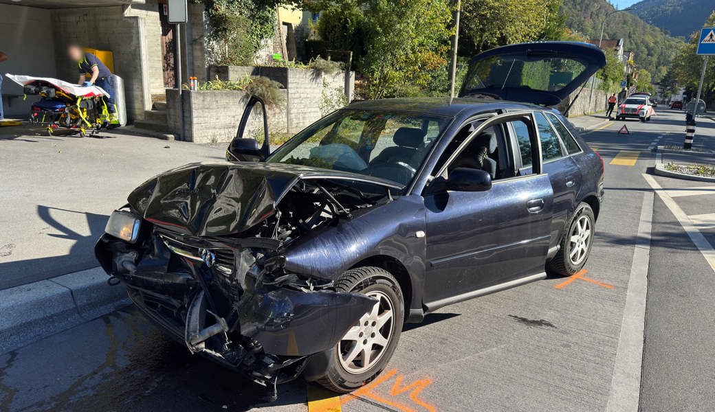 Zwei verletzte Fahrzeuginsassen nach Frontalkollision