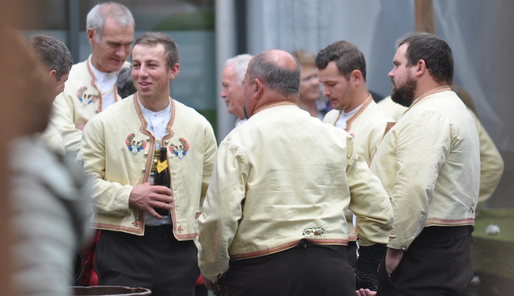 Bereicherte den Wartauer Herbstmarkt auf gesellige Weise: Der Jodlerklub Bergfinkli aus Grabs.