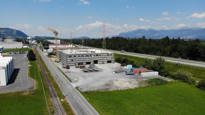 2023 baute die Mons Solar AG in Sennwald ihren neuen Hauptsitz.