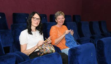 Mit Gleichgesinnten lismen und Filme schauen