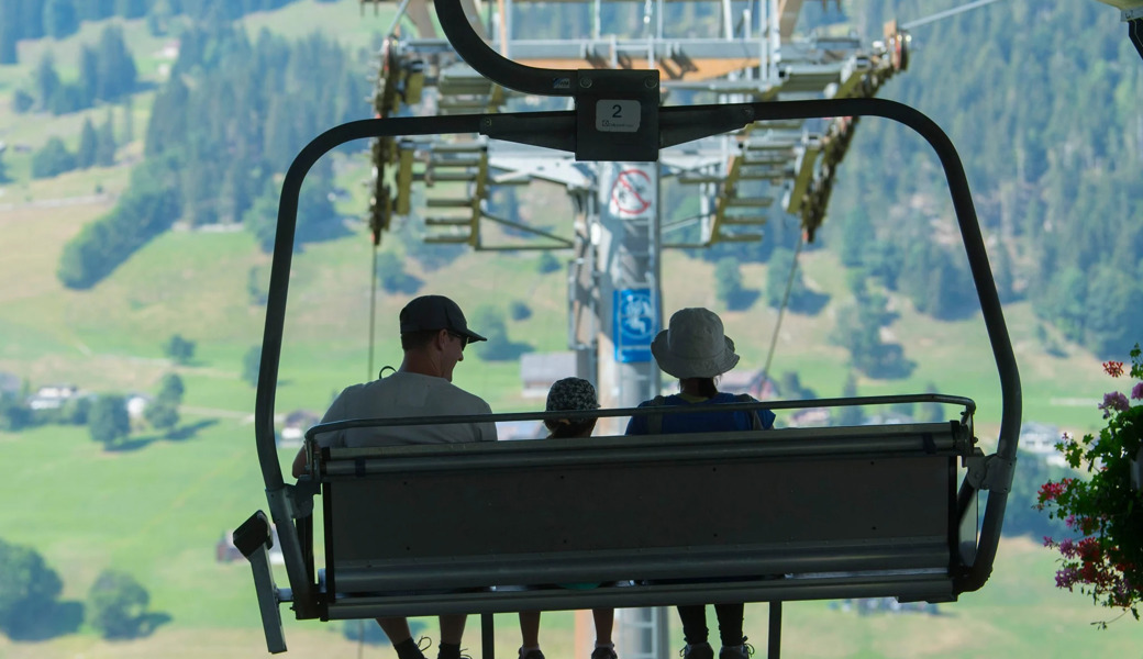 Die Sessel der Oberdorfbahn bei Wildhaus waren diesen Sommer noch besser besetzt als 2025. 