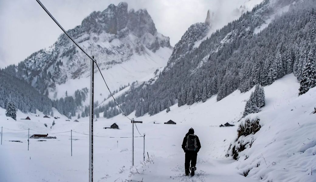 In höheren Lagen im Alpstein liegt noch viel Schnee, wandern ist deshalb mit Risiken verbunden. 
