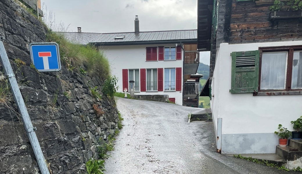 Der Unfall ereignete sich an einer Strassenverengung.