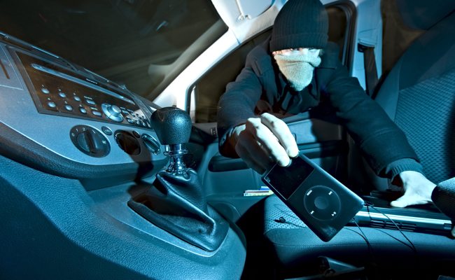 Einmal mehr: Langfinger bedienen sich in Autos