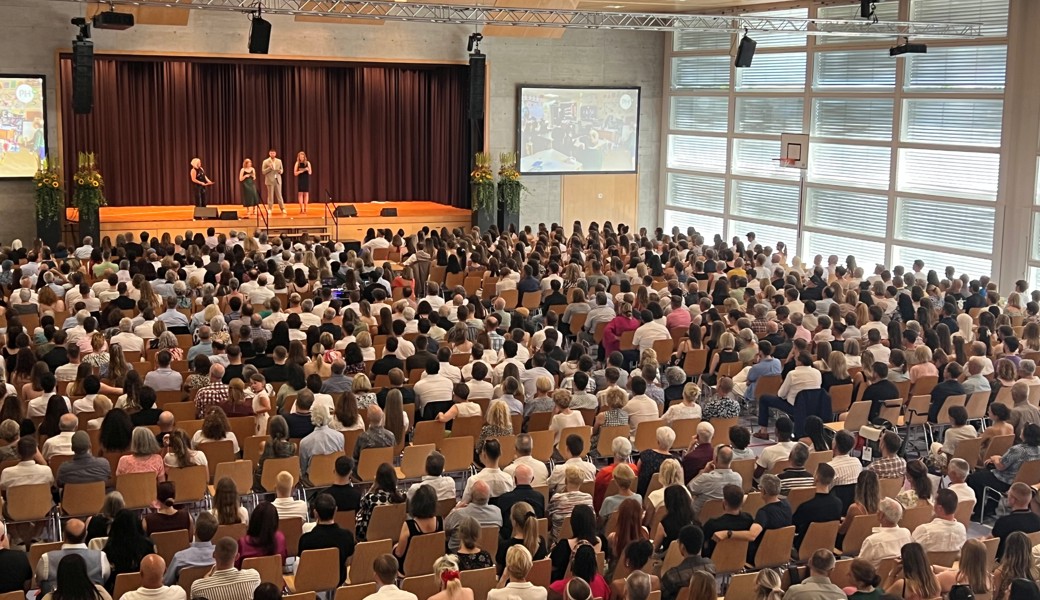 An der Diplomfeier erhielten die Absolventinnen und Absolventen ihren Bachelorabschluss und das Lehrdiplom.