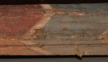 Die Bemalung des wiederentdeckten Teilstücks des Freiheitsbaums ist erstaunlich gut erhalten geblieben... Die Bemalung des wiederentdeckten Teilstücks des Freiheitsbaums ist erstaunlich gut erhalten geblieben...