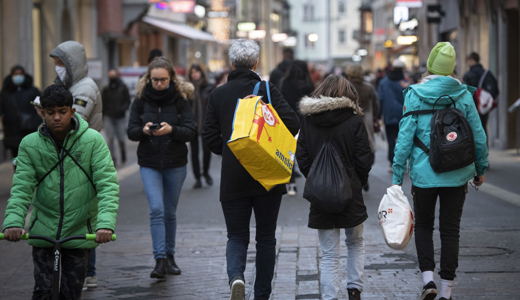 In Buchs schliessen die Geschäfte am 23. Dezember spätestens um 17 Uhr.