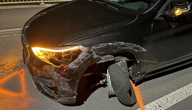 Feuerwerk, Fahrerflucht und Fehlalarm: Arbeitsreiches Wochenende für die Landespolizei