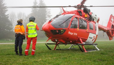 Aus unbekannten Gründen gestürzt: Velofahrer eher schwer verletzt