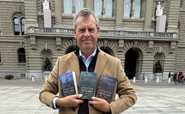 «Ich investiere viel Zeit und Energie»: Matthias Vetsch hat 1500 Buchseiten in 30 Monaten geschrieben