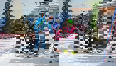 Ortsgemeinde offeriert der Buchser Schule einen Gratis-Skitag für alle Kinder