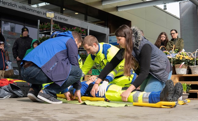 Datum ist Programm: Der Rettungsdienst stellte sich vor